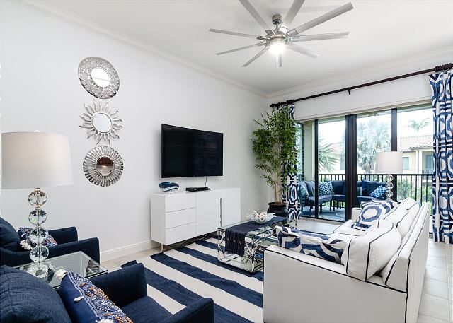 Naples Bay Resort Cottage 205 The Holiday Life Vacation Rentals