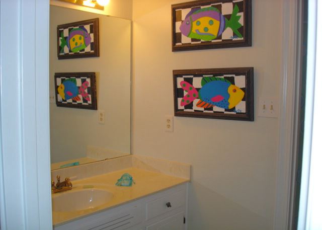 Hall guest bathroom