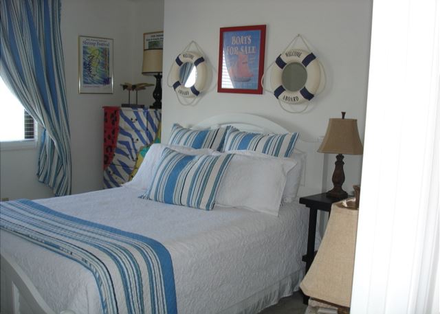 Guest bedroom