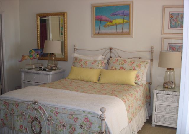 Guest bedroom