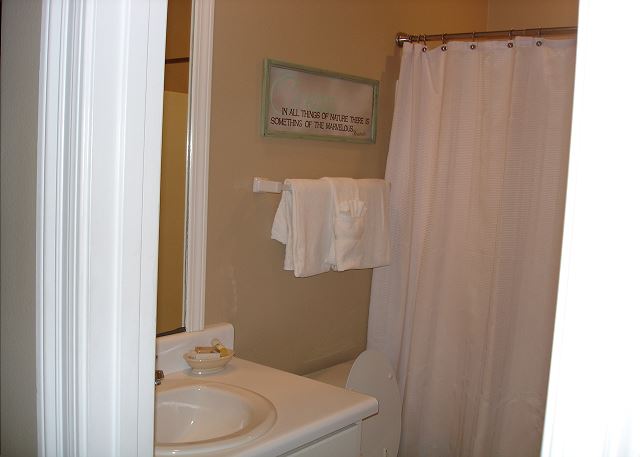 Full bath on 2nd floor