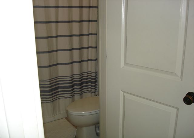 Tub/shower combination