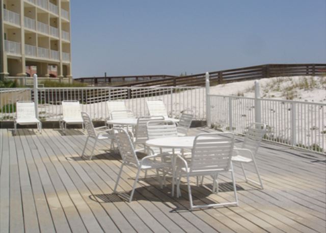 Deck and boardwalk to the beach