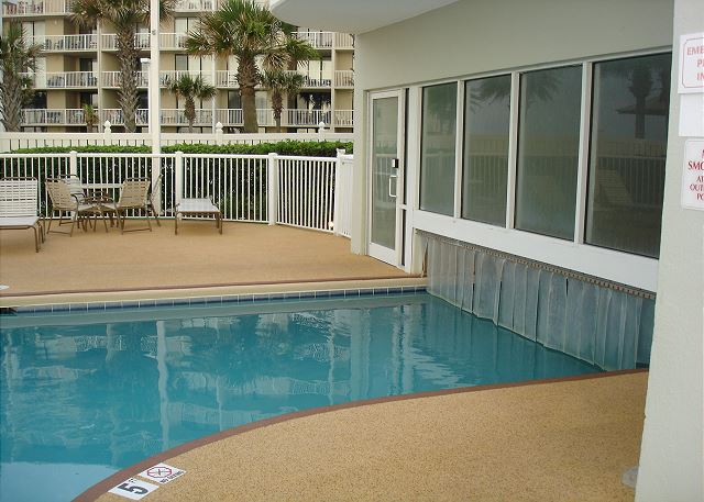 Swim in swim out