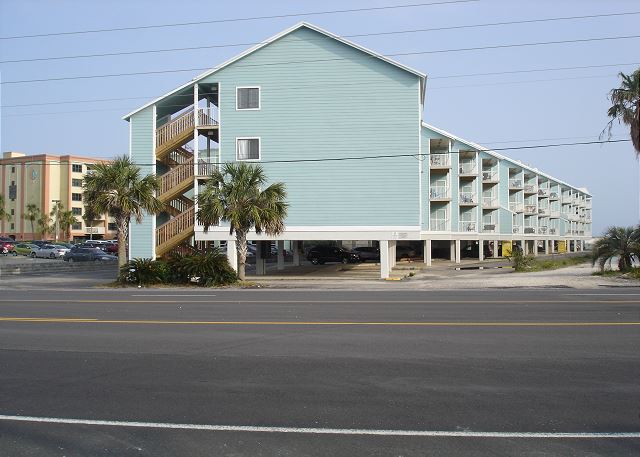 Building on Perdido Beach Blvd