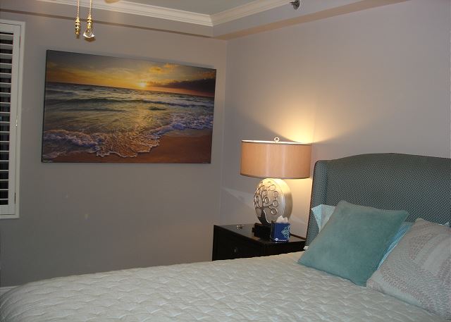 King bed in the master