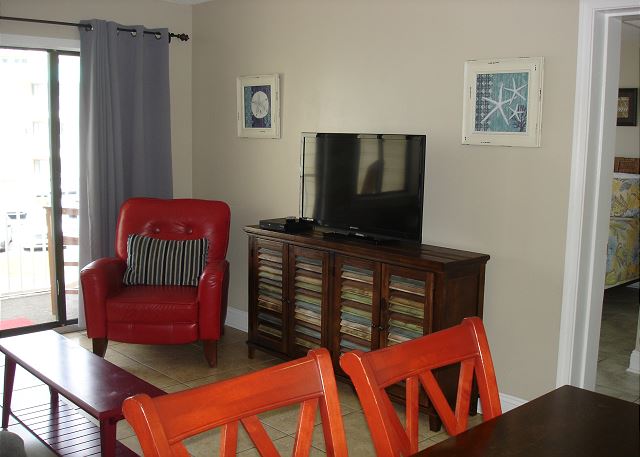 Living room flatscreen tv