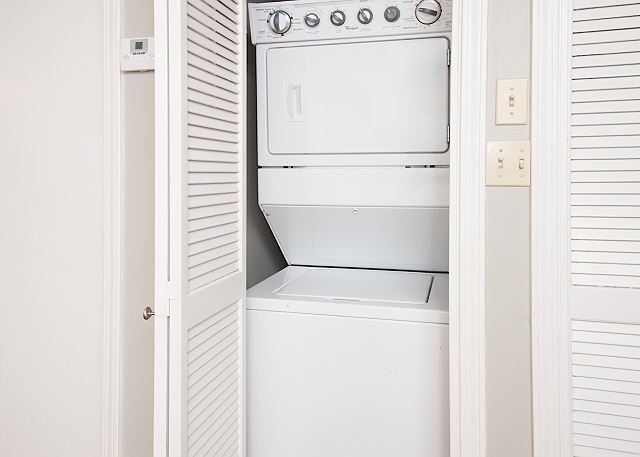 Stack washer/dryer