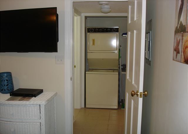 Stack washer/dryer