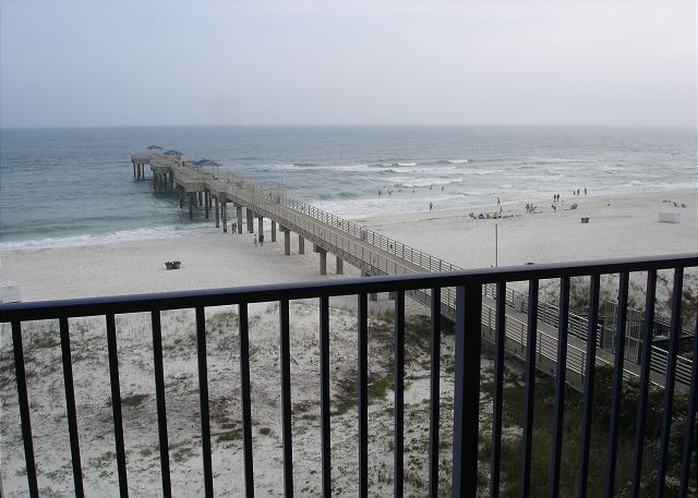 Pier for Four Seasons