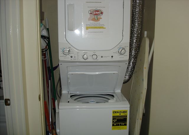 Stack washer/dryer