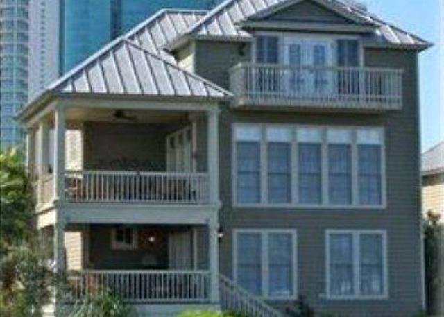 Palm Harbor house facing Cotton Bayou