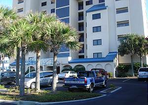 East building-Descriptive
