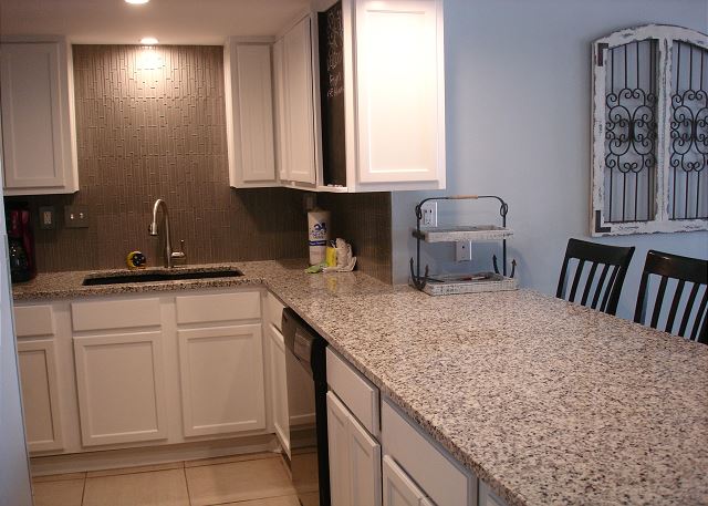 Kitchen bar area