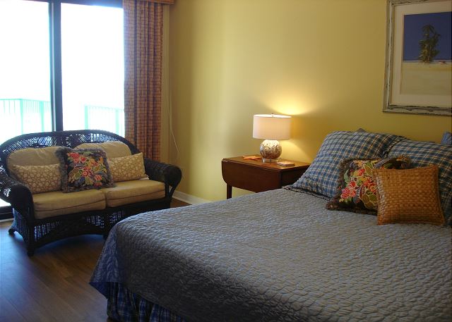 Master sitting area