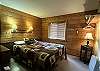 Bedroom w/Queen Bed