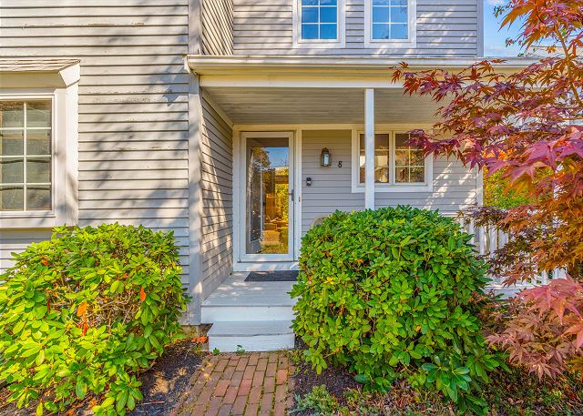 8 Pine Avenue-Rock Island Assoc.