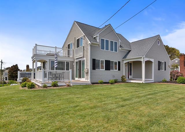25 Seaview Avenue-Popponesset