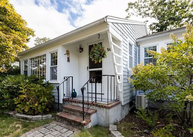 14 Bearse Road-Popponesset