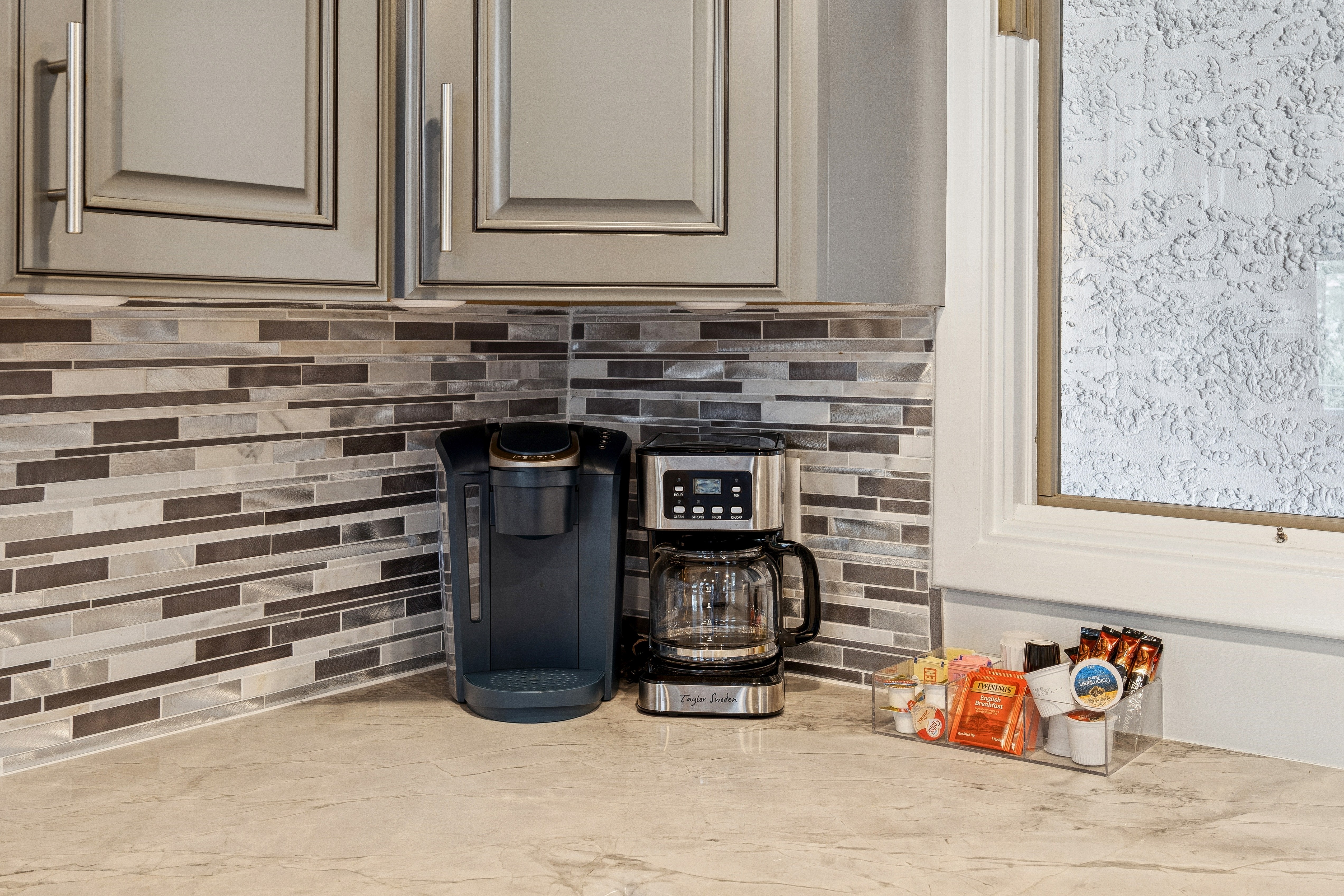 Great Morning Coffee/Tea Station - Prepare Your Beverage Like at