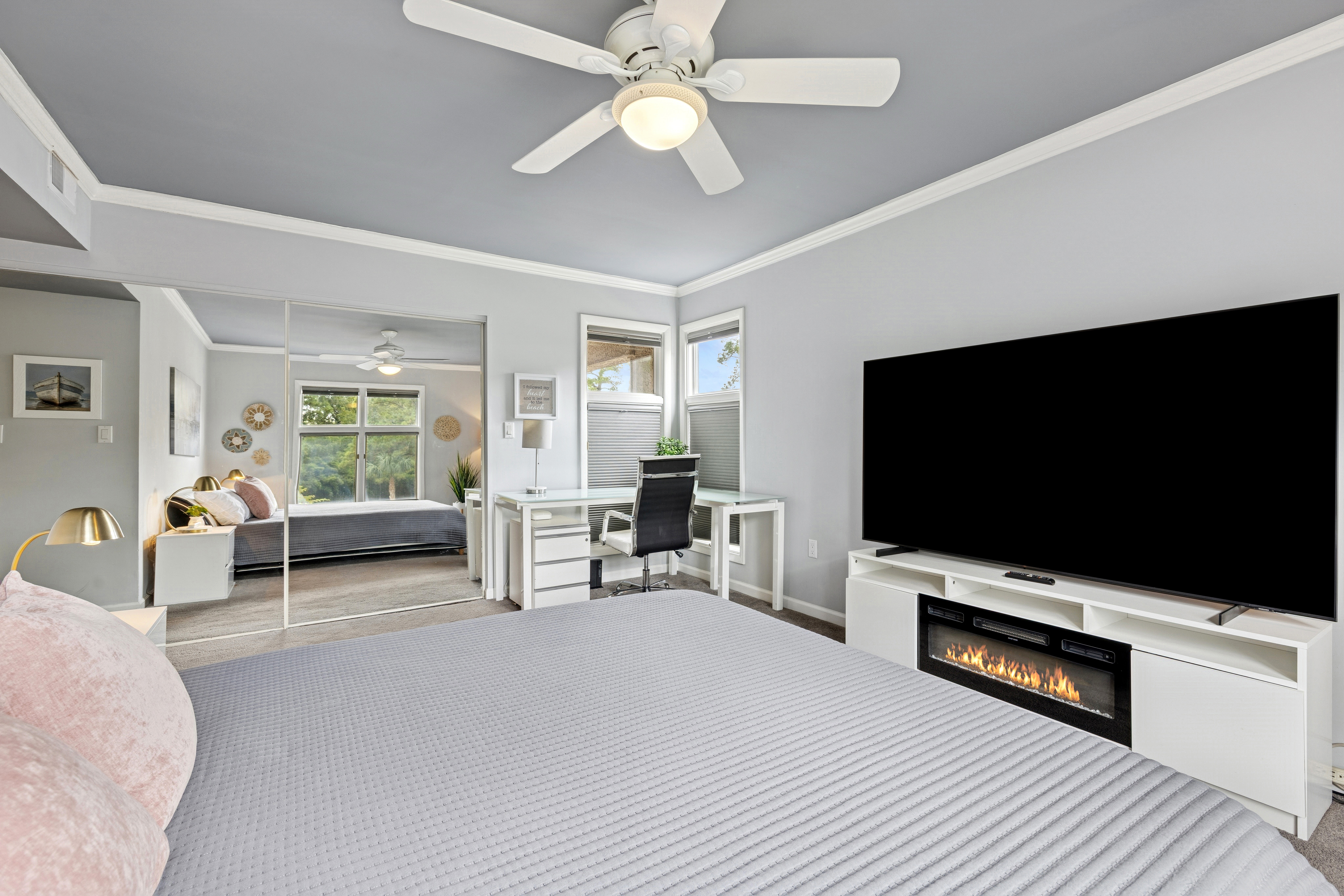 Large TV for the Best Viewer Experience