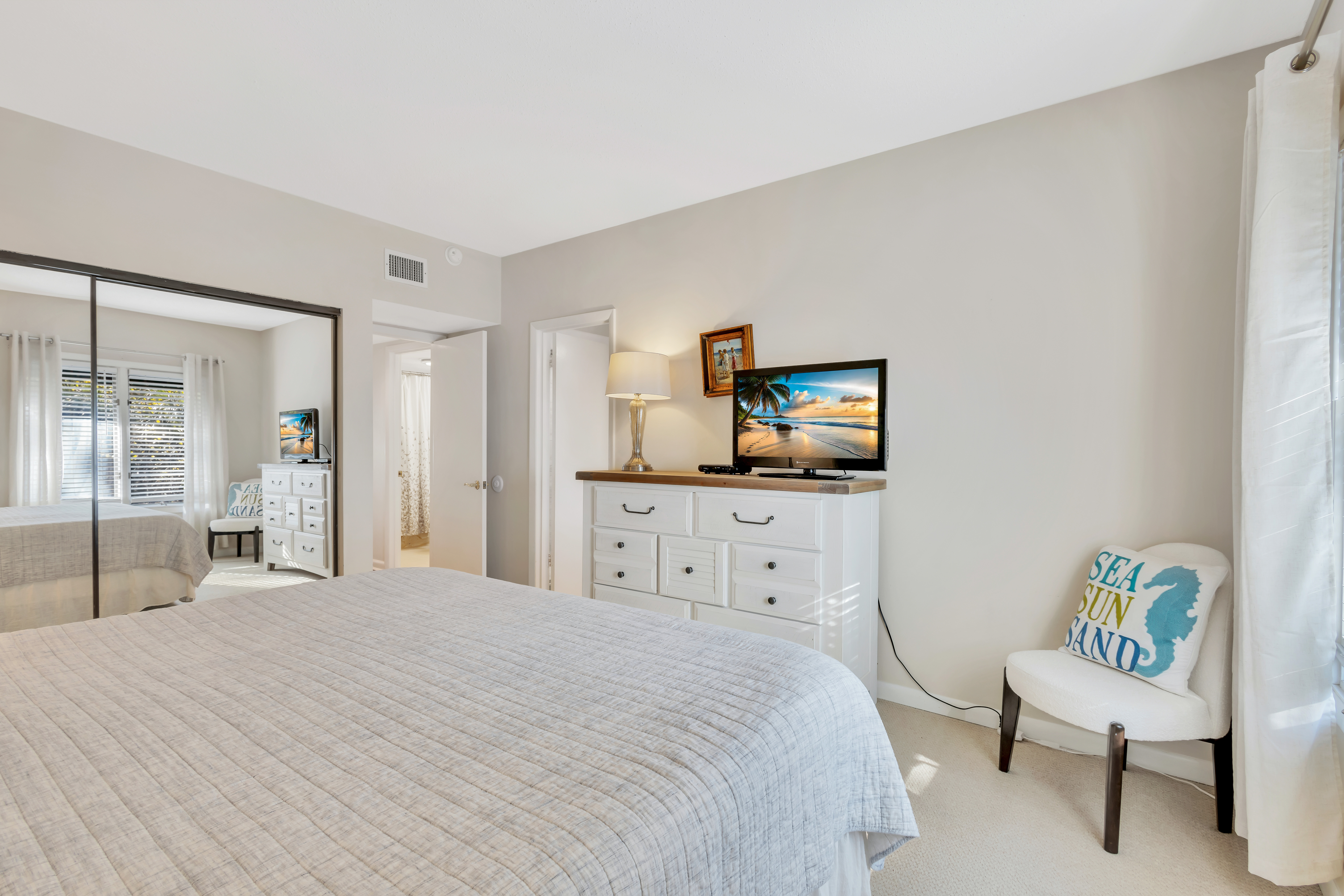 Beach Vibes & a Clean Look