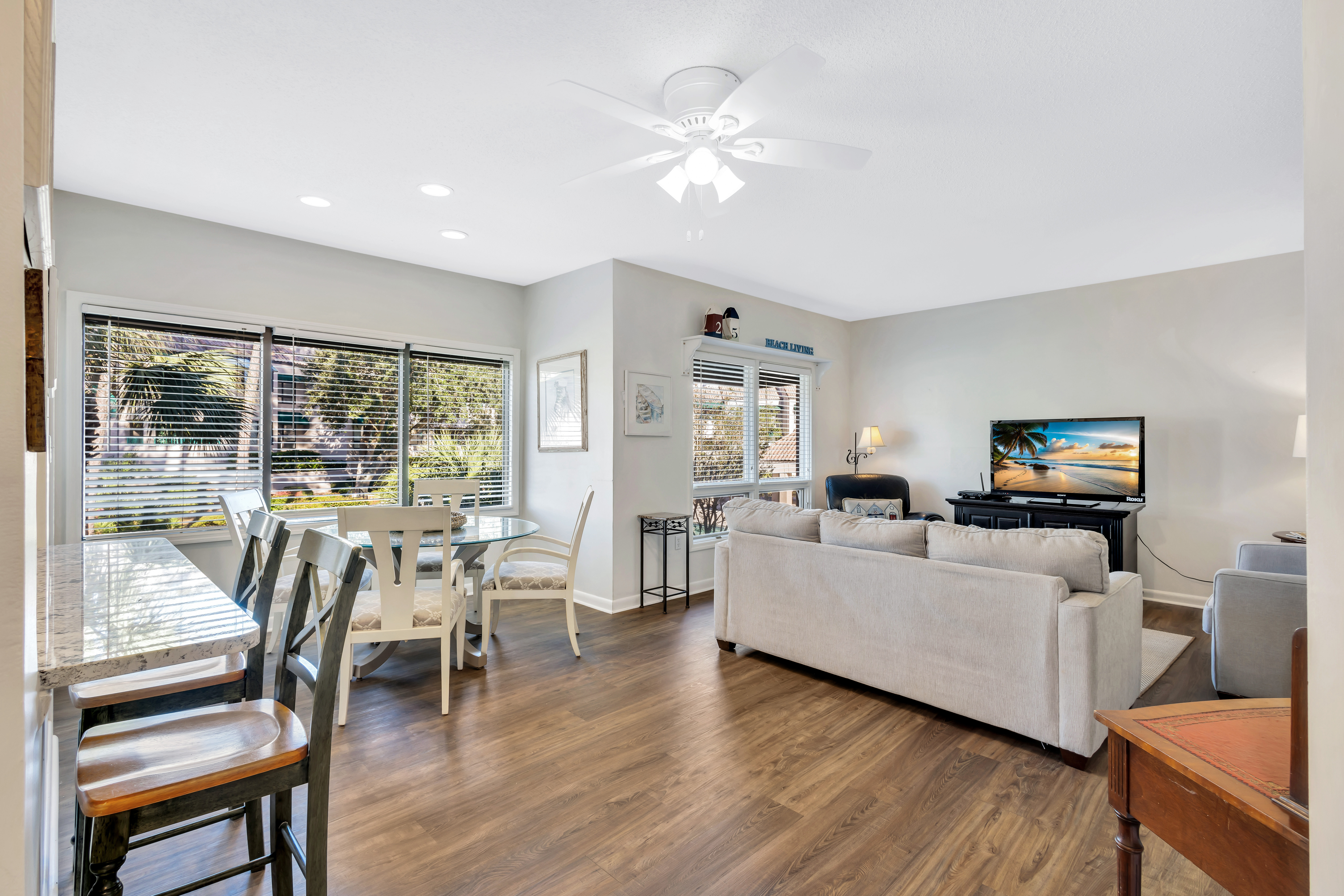 A Peek into the Living Lounge