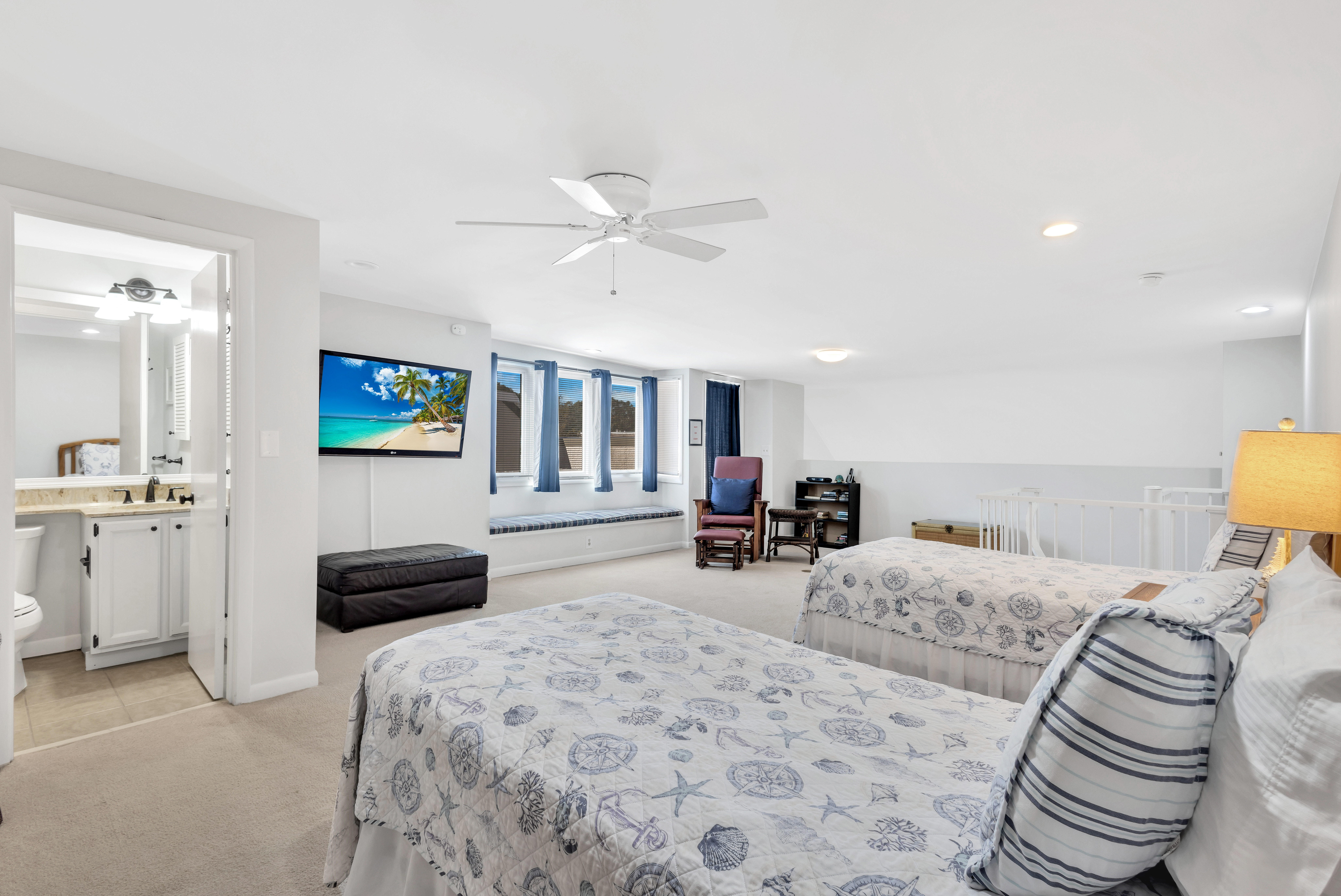 Bright & Nautical Bedroom for Even More Fun