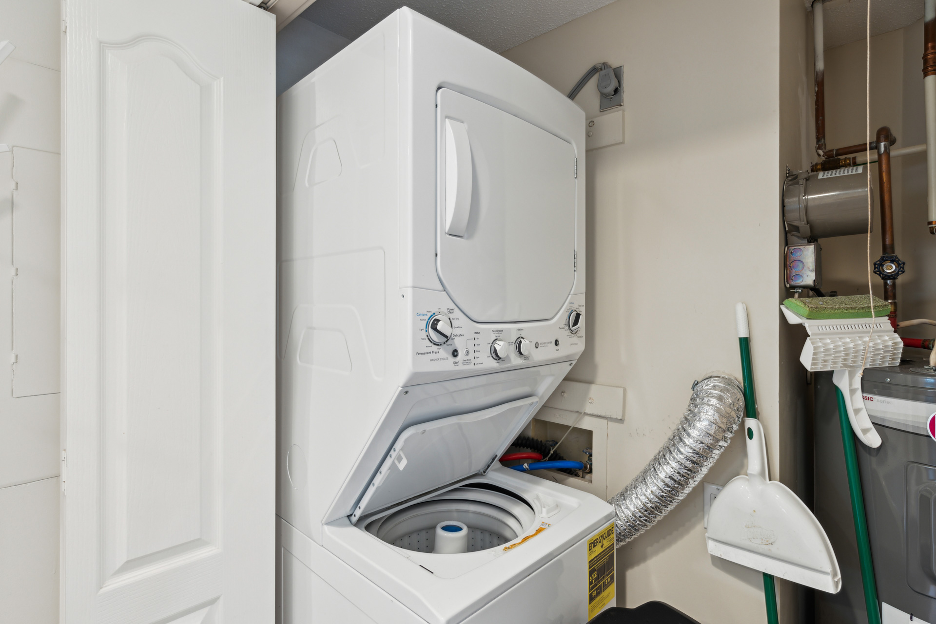In-Unit Washer and Dryer