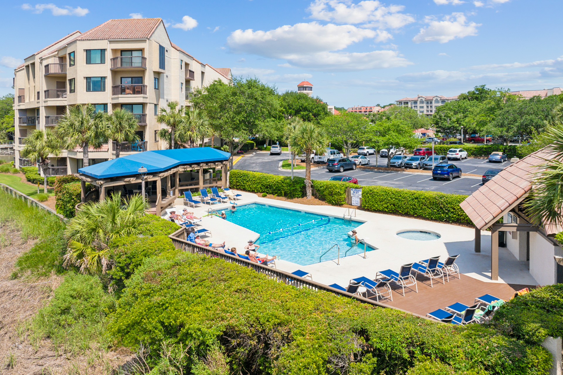 Inviting Community Pool - Family Friendly