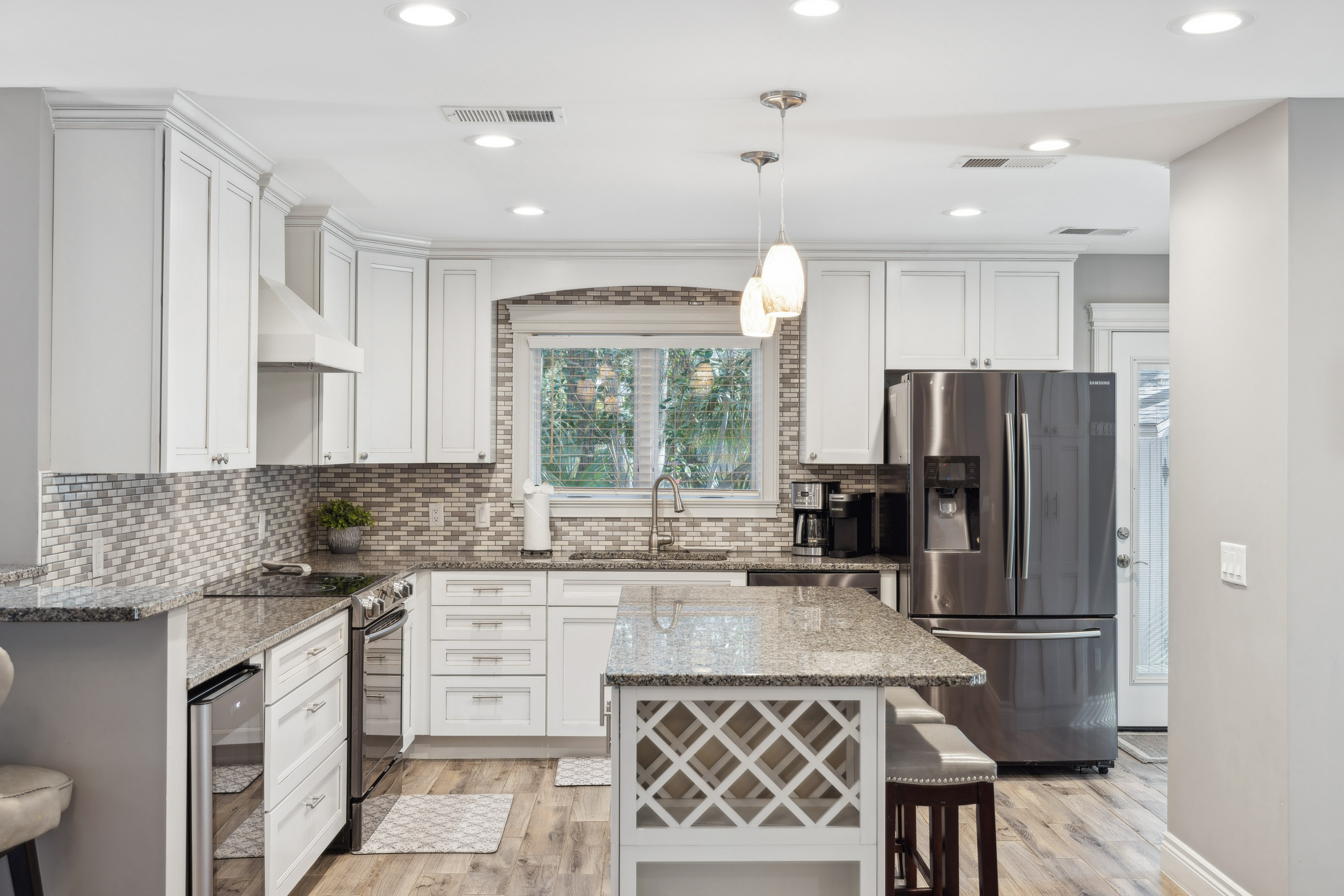 Stainless Steel Appliances in the Most Modern Way 