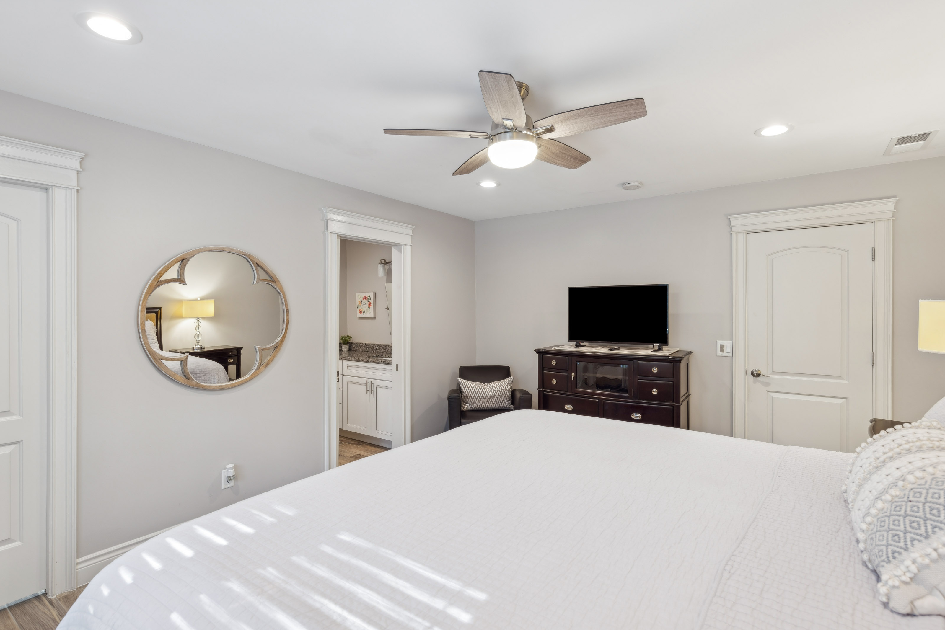 Naturally Bright Bedroom for Sunshine Lovers