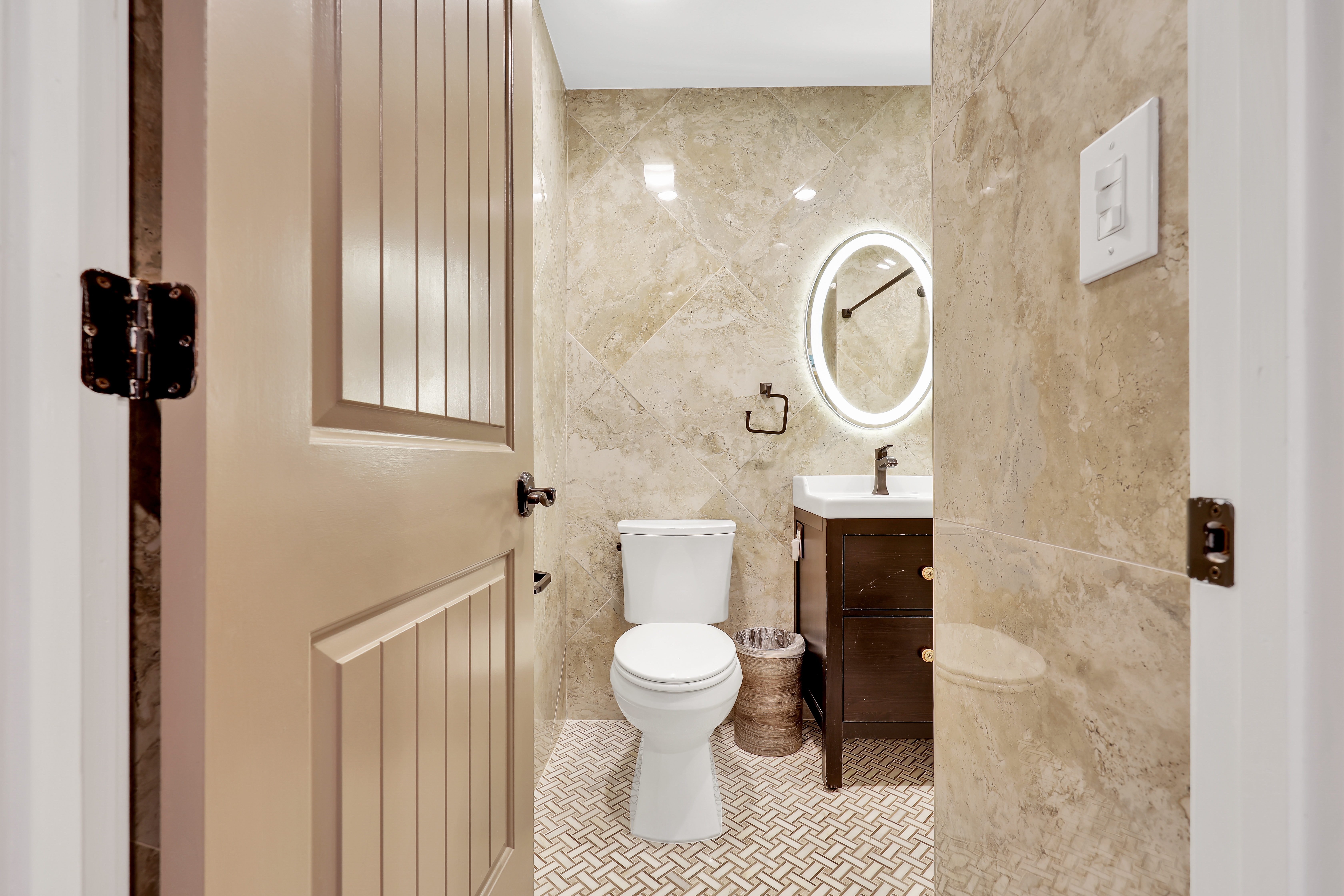 Moden Stylish Bath to Suit Your Morng Routine