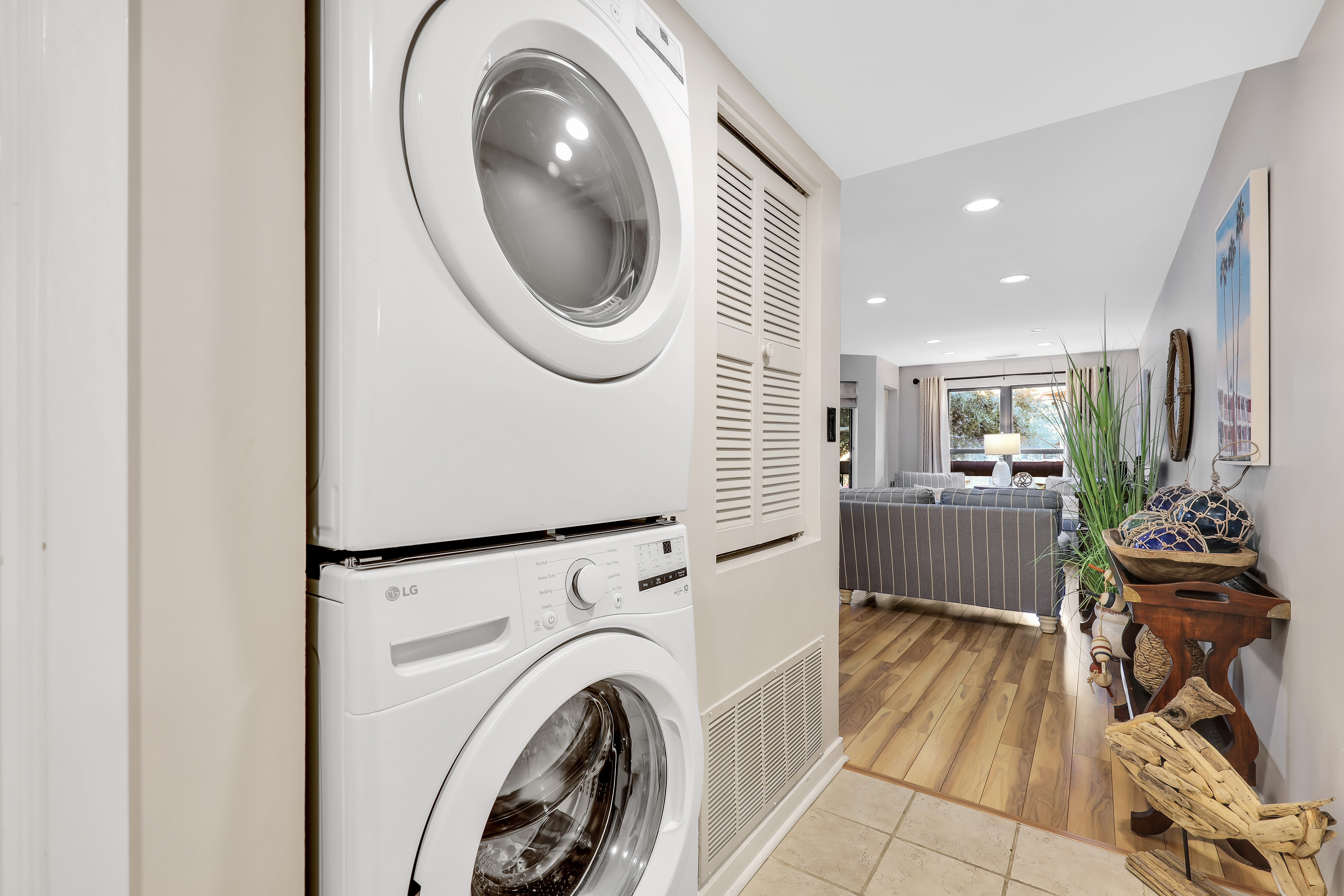 Villa Entrance - In-Unit Washer & Dryer for Your Convenience