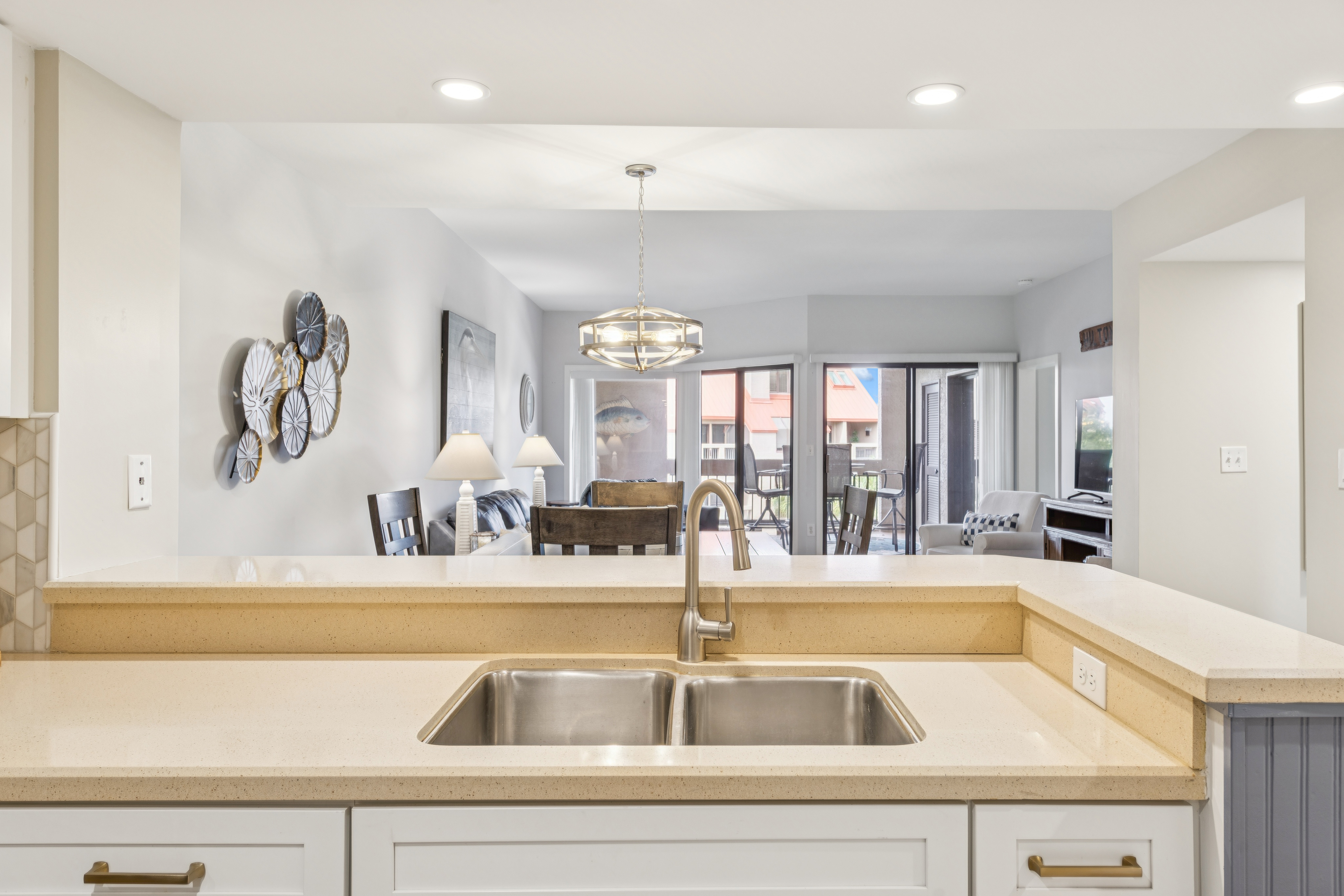 Dual Sink for Convenience in Your Own Space