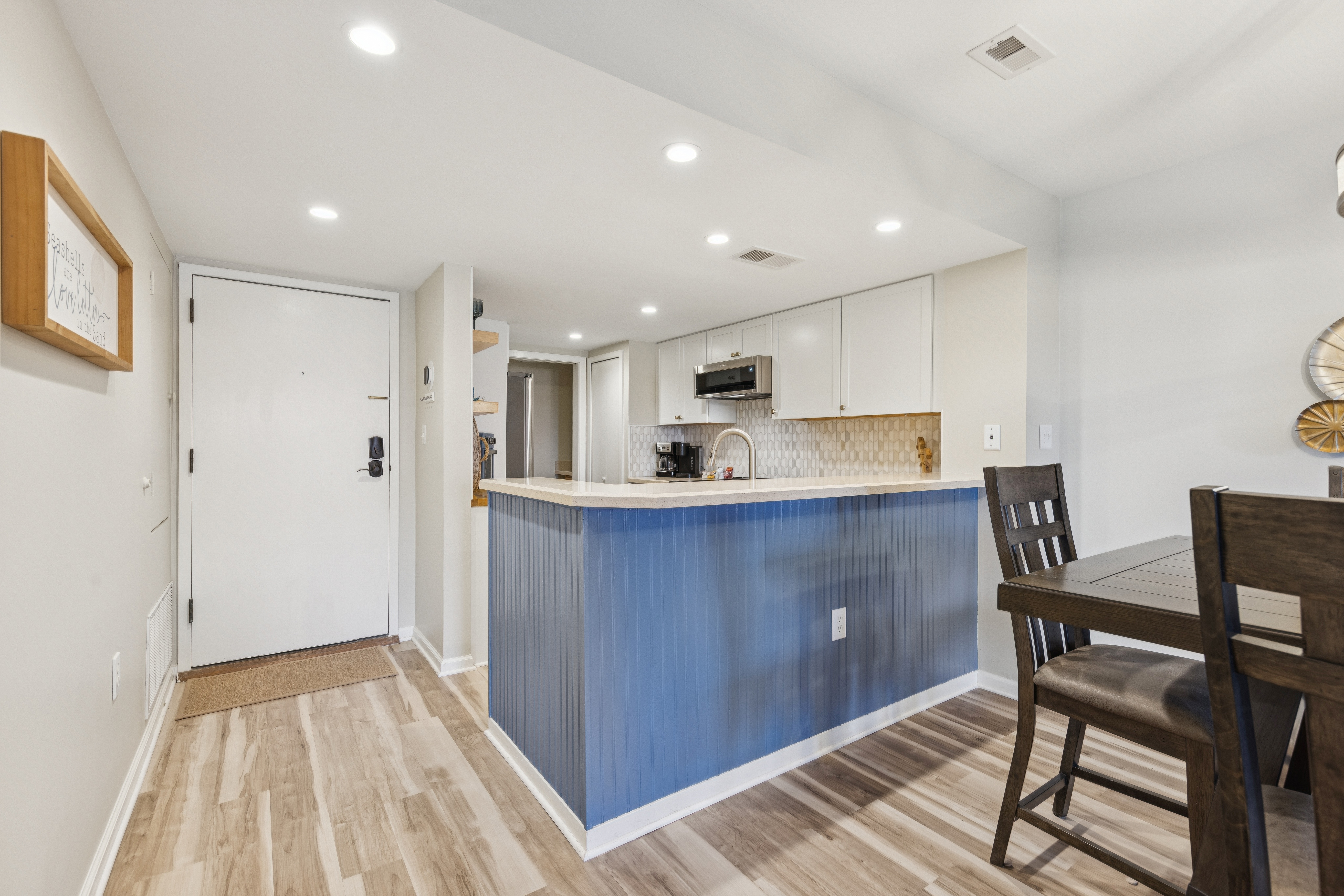 Entryway - Warm Welcome