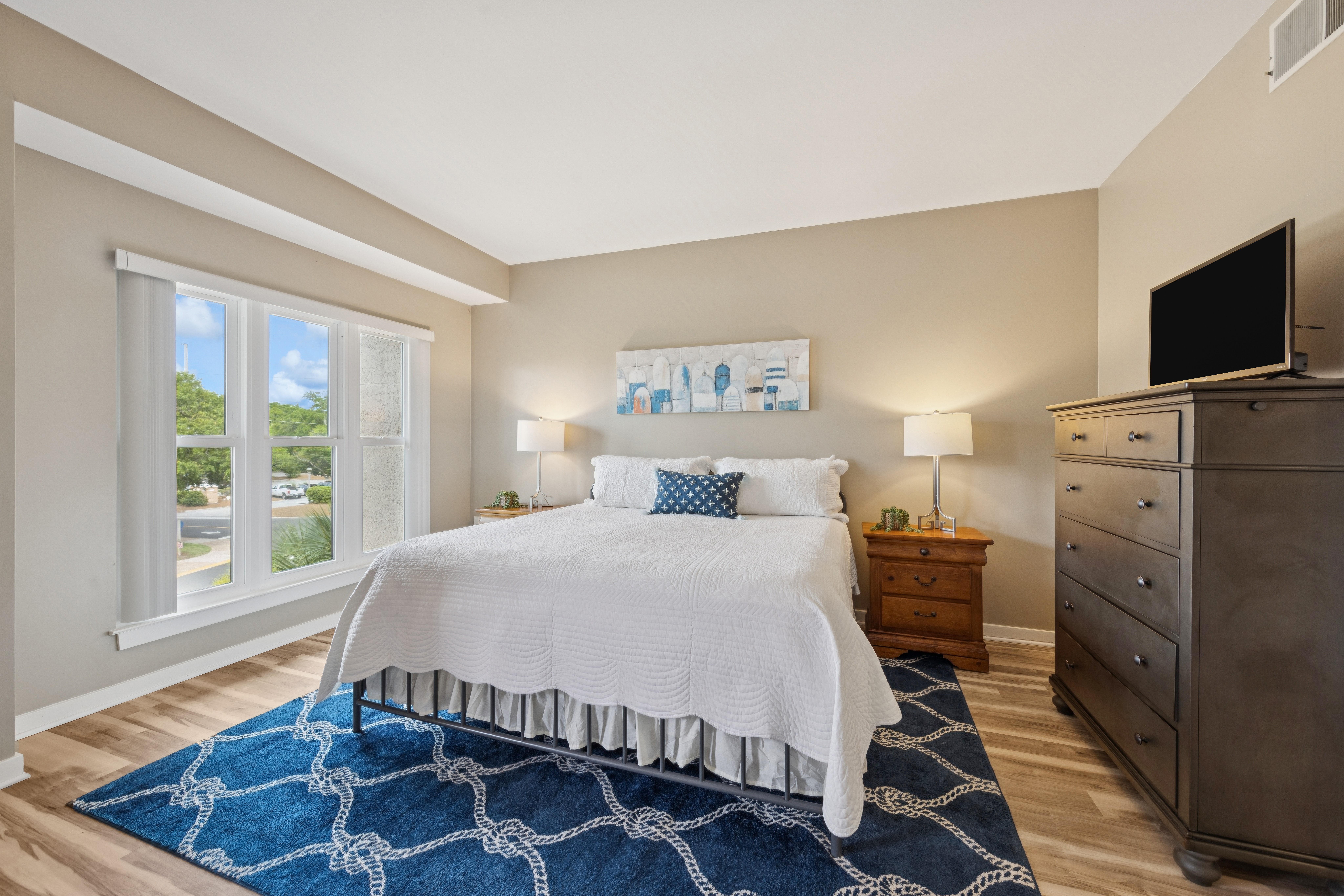 Scandinavian Inspired Master Retreat