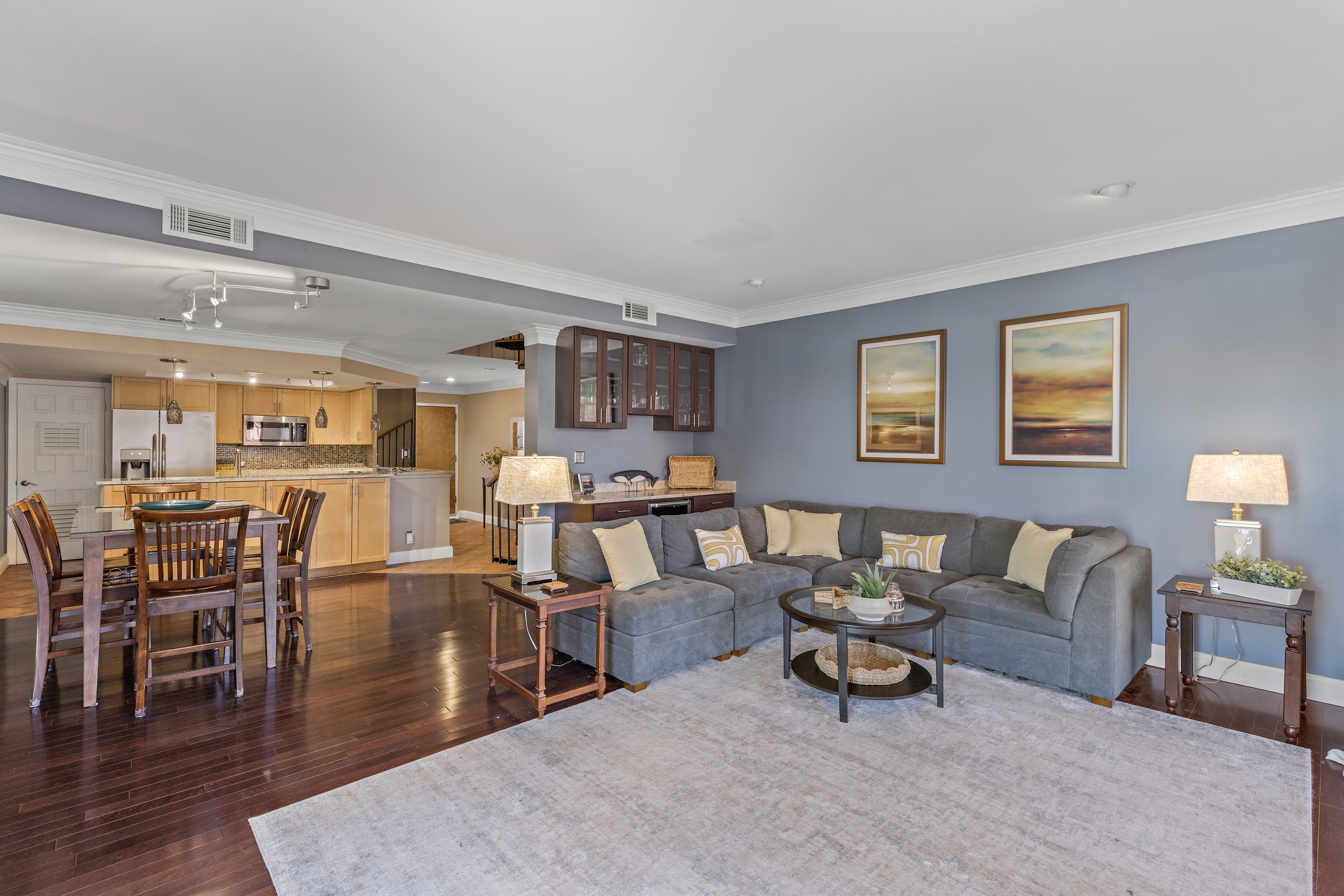 Coastal Lounge - Bright & Airy Living Space with Lagoon Views