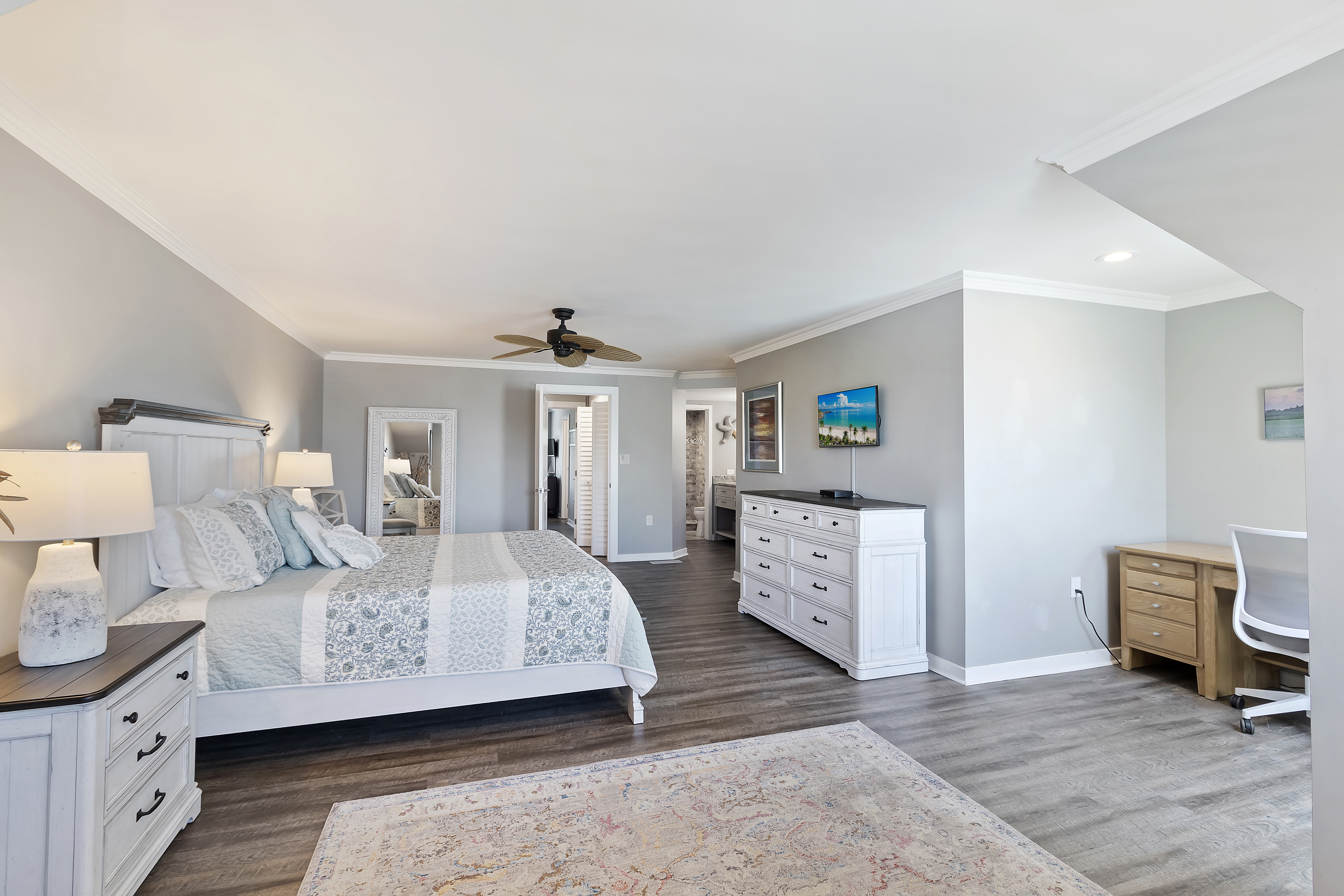 Tranquil & Airy Space for the Stars of the Show