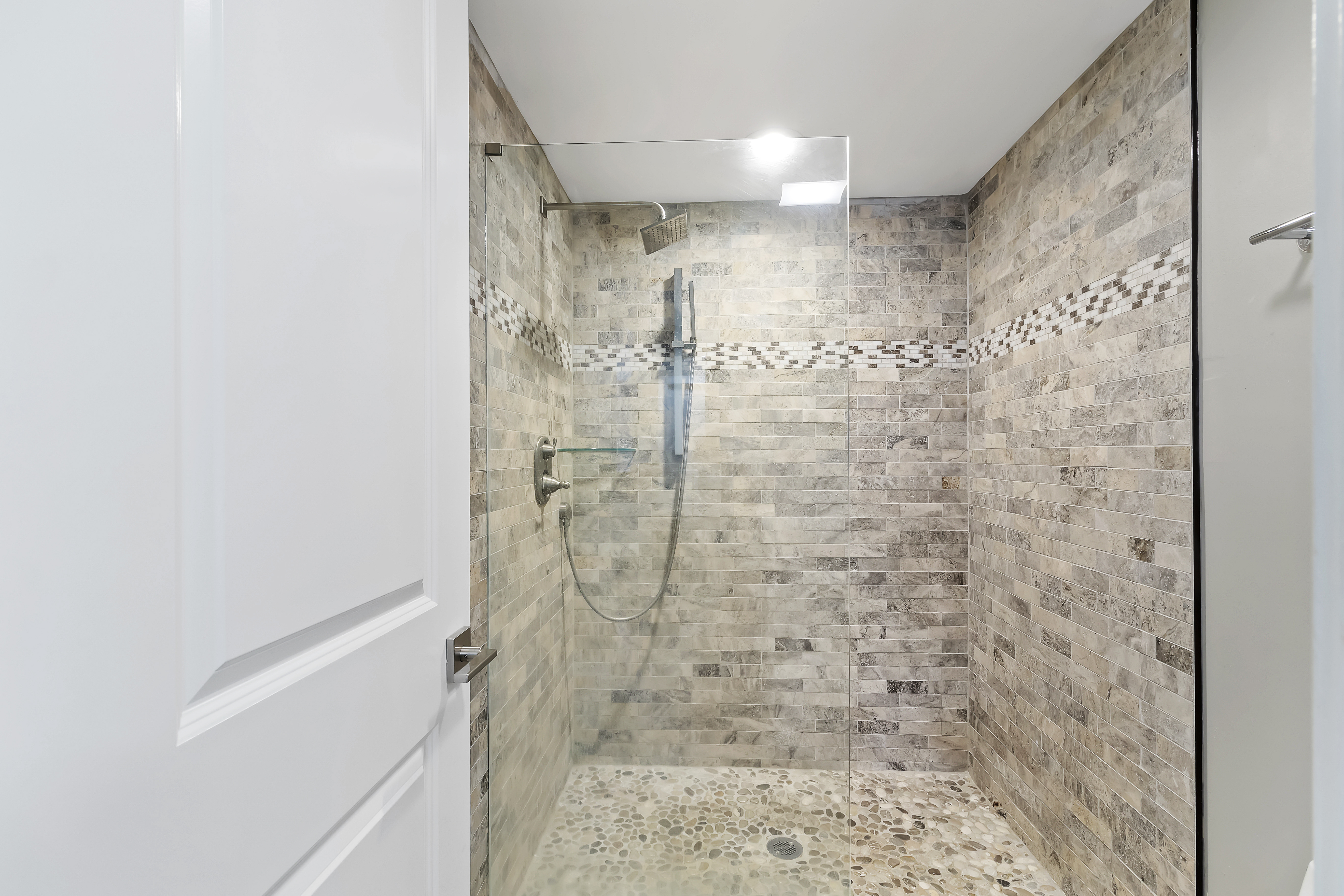 Large Walk-In Shower - Clean Lines Coastal Comfort