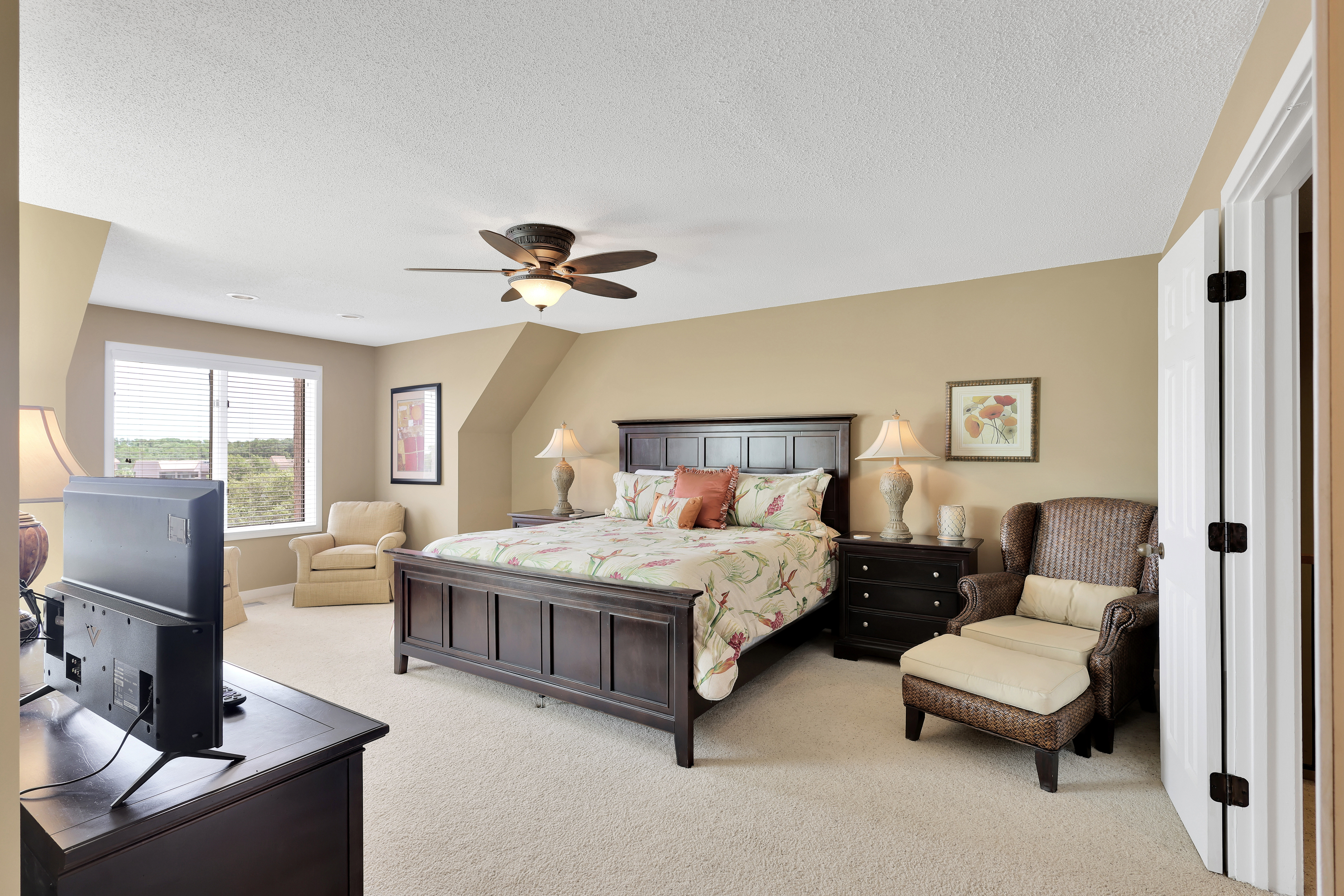 Ocean Breeze Suite with Vintage Tones