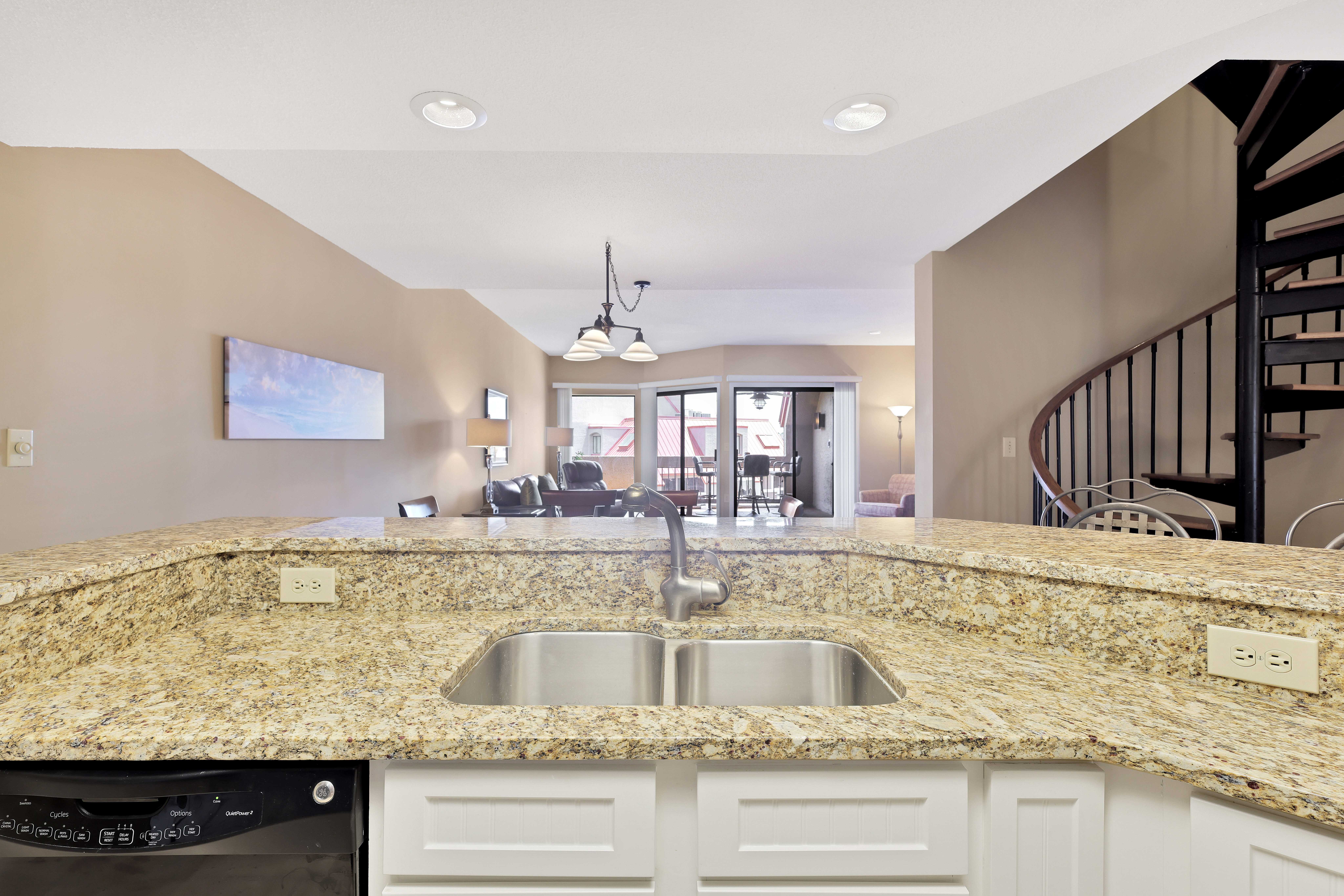 Dual Sink for Maximum Convenience