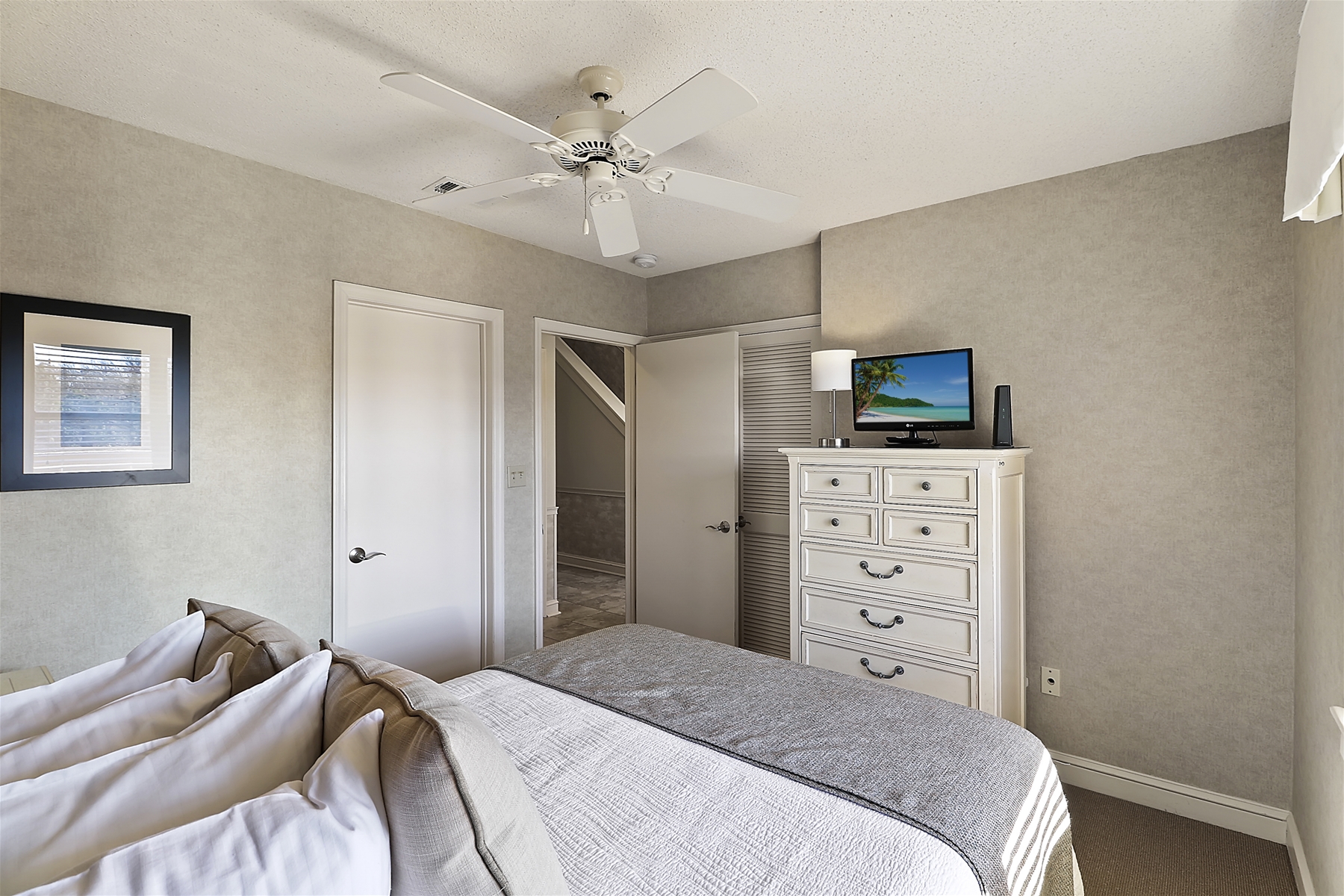 Affordable Coastal Vacation with Style