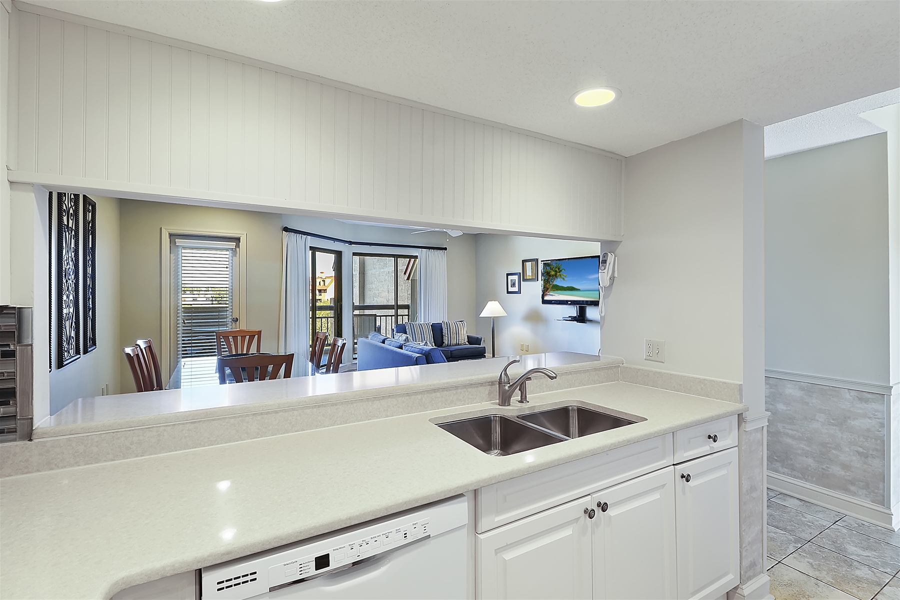 Chef\'s Kitchen - Bright & Airy with a Hint of Coastal 