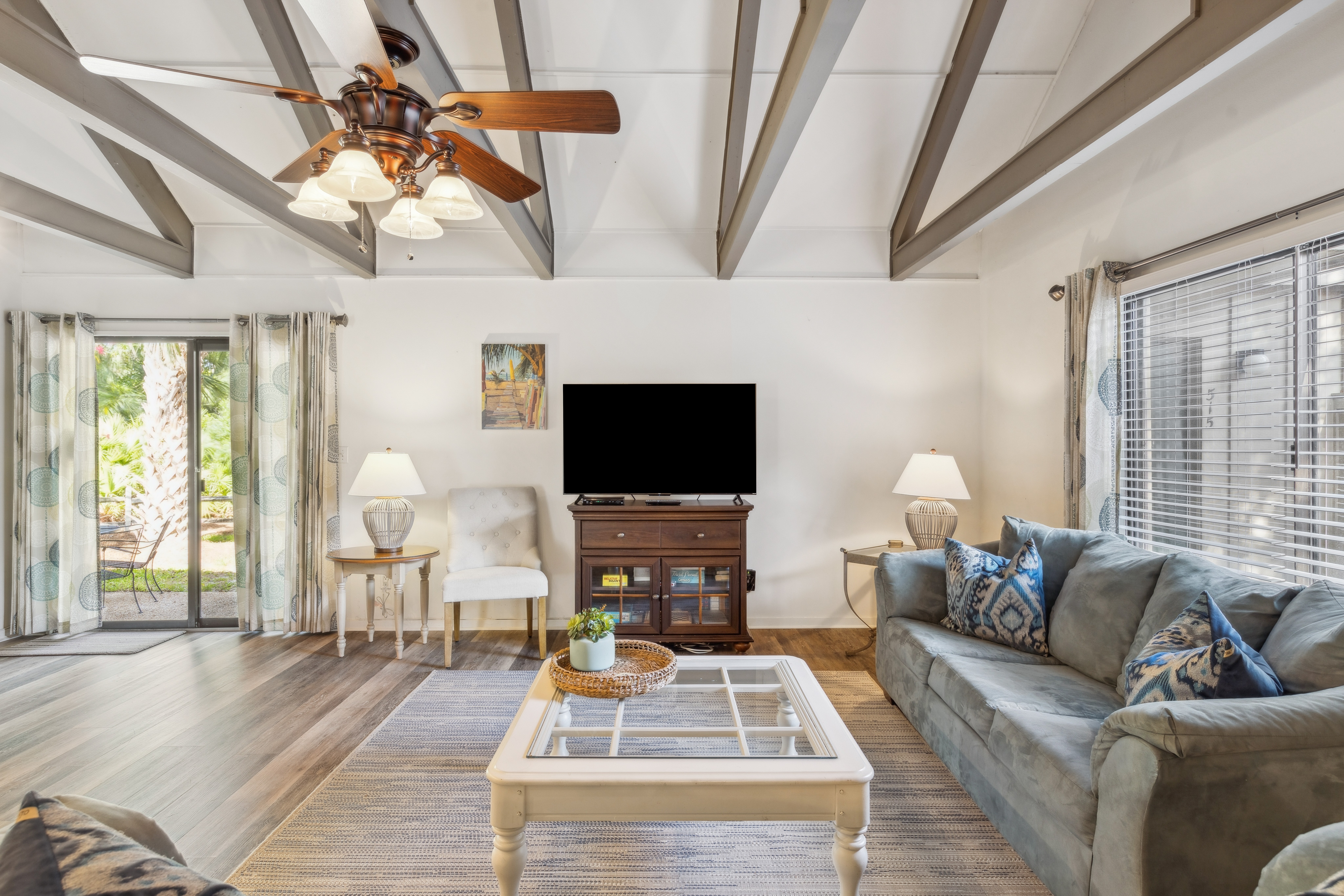 Cozy Gathering Space with Natural Light