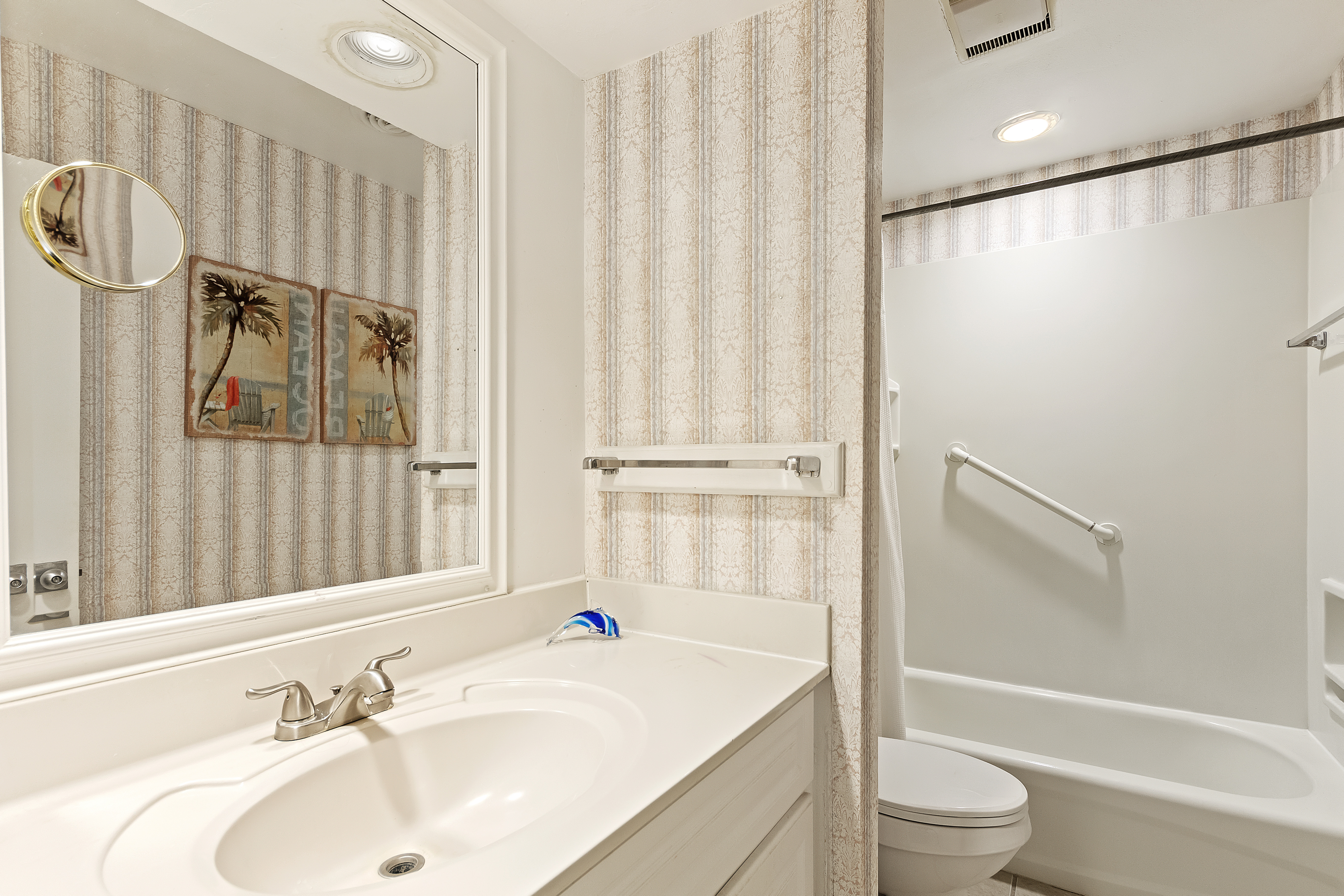 Stylish and Beachy Vibes to Add to Your Morning Routine