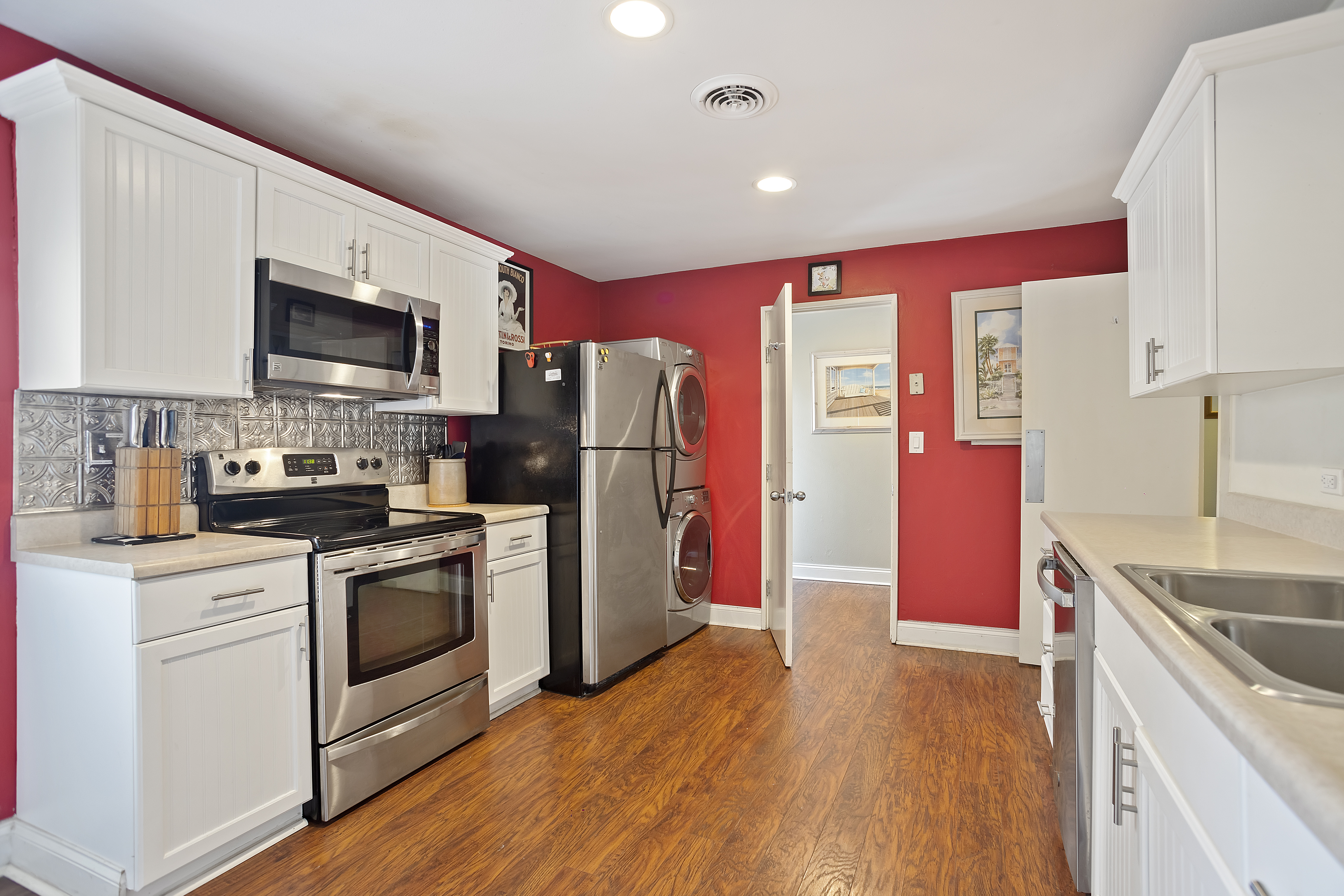 Spacious Kitchen at Your Fingertips