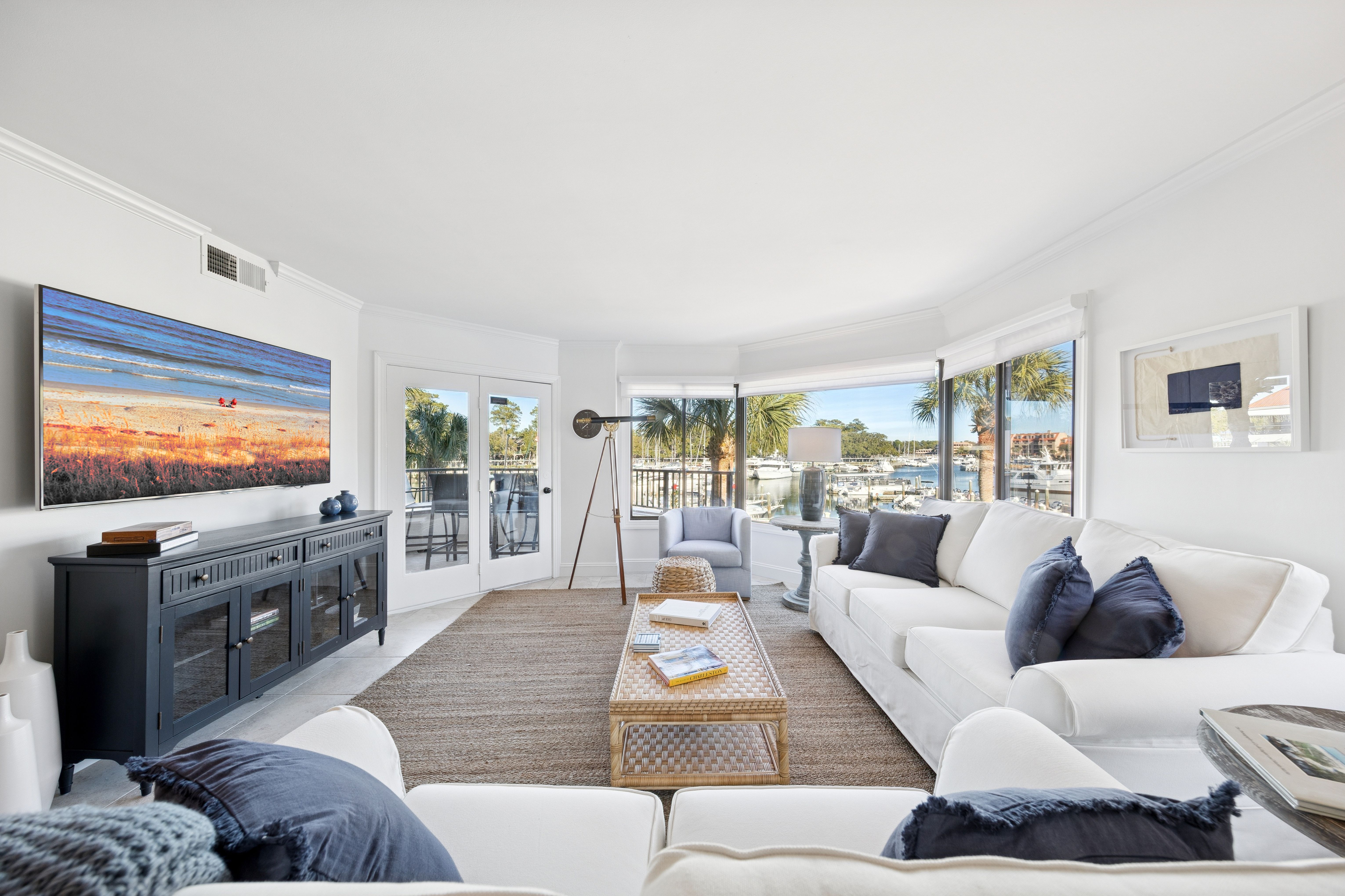 Bright & Stylish & For Your Family