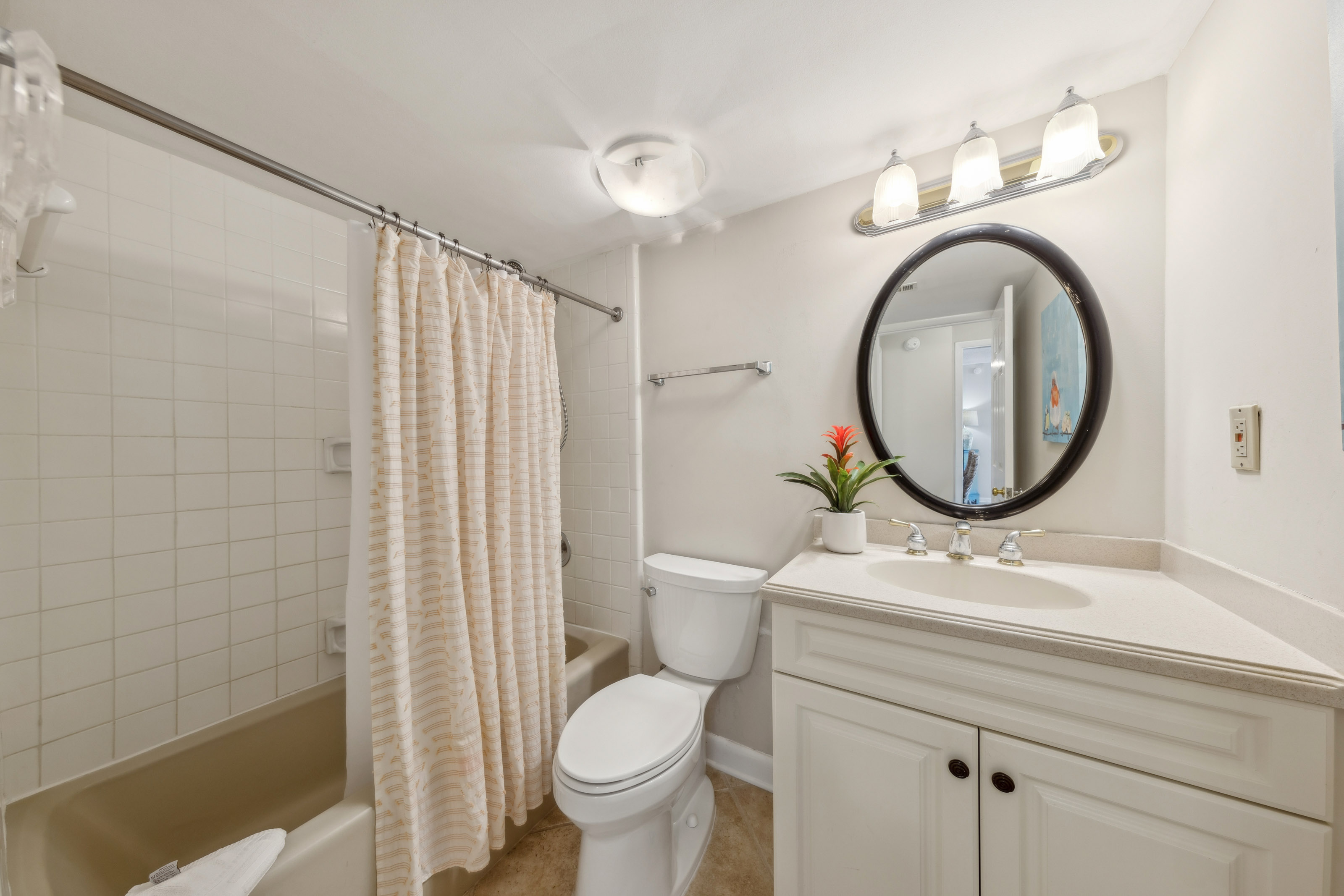 Second Guest Bath with a Tub