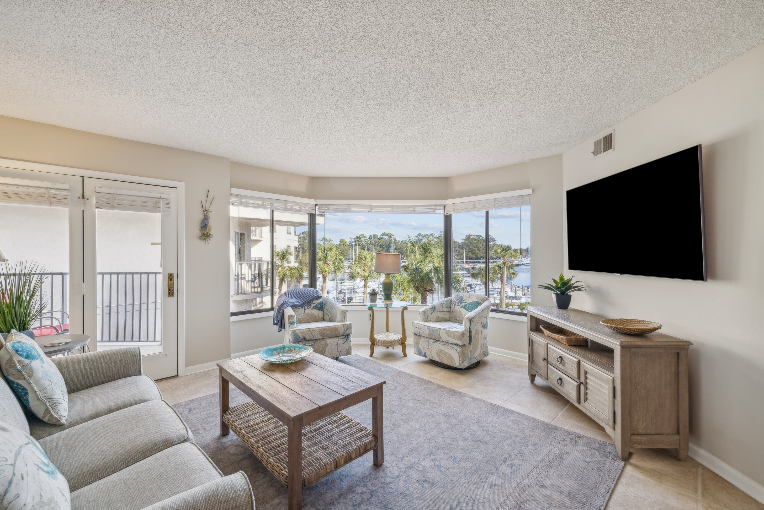 Coastal Living Room - Enjoy Your Sunshine 